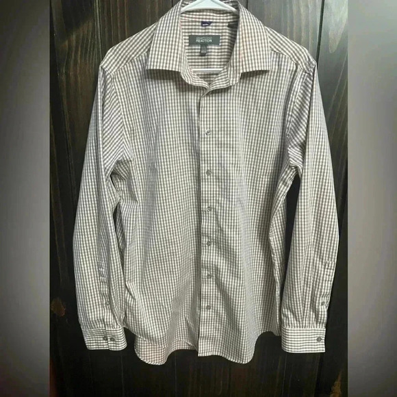 Kenneth Cole Reaction Men’s Button Down. Size L - Picture 4 of 4